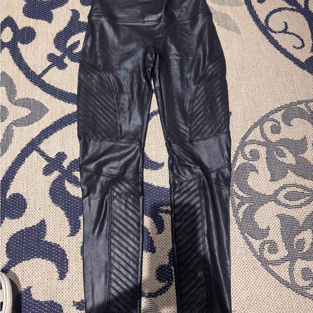 SPANX Black Textured Leggings